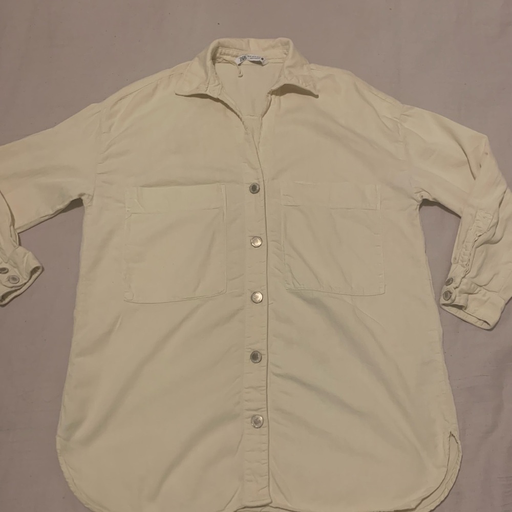 Zara Women's Off-White Button Down Shirt
